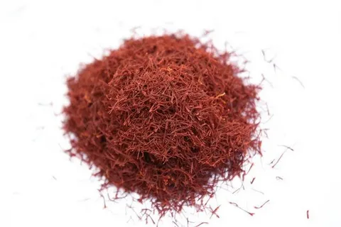 تصویر 4 از زعفران شکسته با قیمت مناسب و رنگ‌ دهی بالا